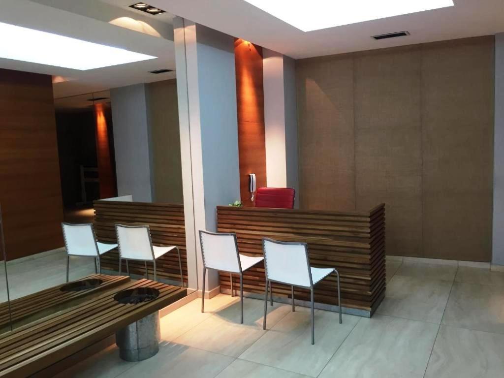 Departamento En Recoleta - Con Pileta, Parilla Y Laundry - Piso 2 Apartment - Buenos Aires — Photos 3